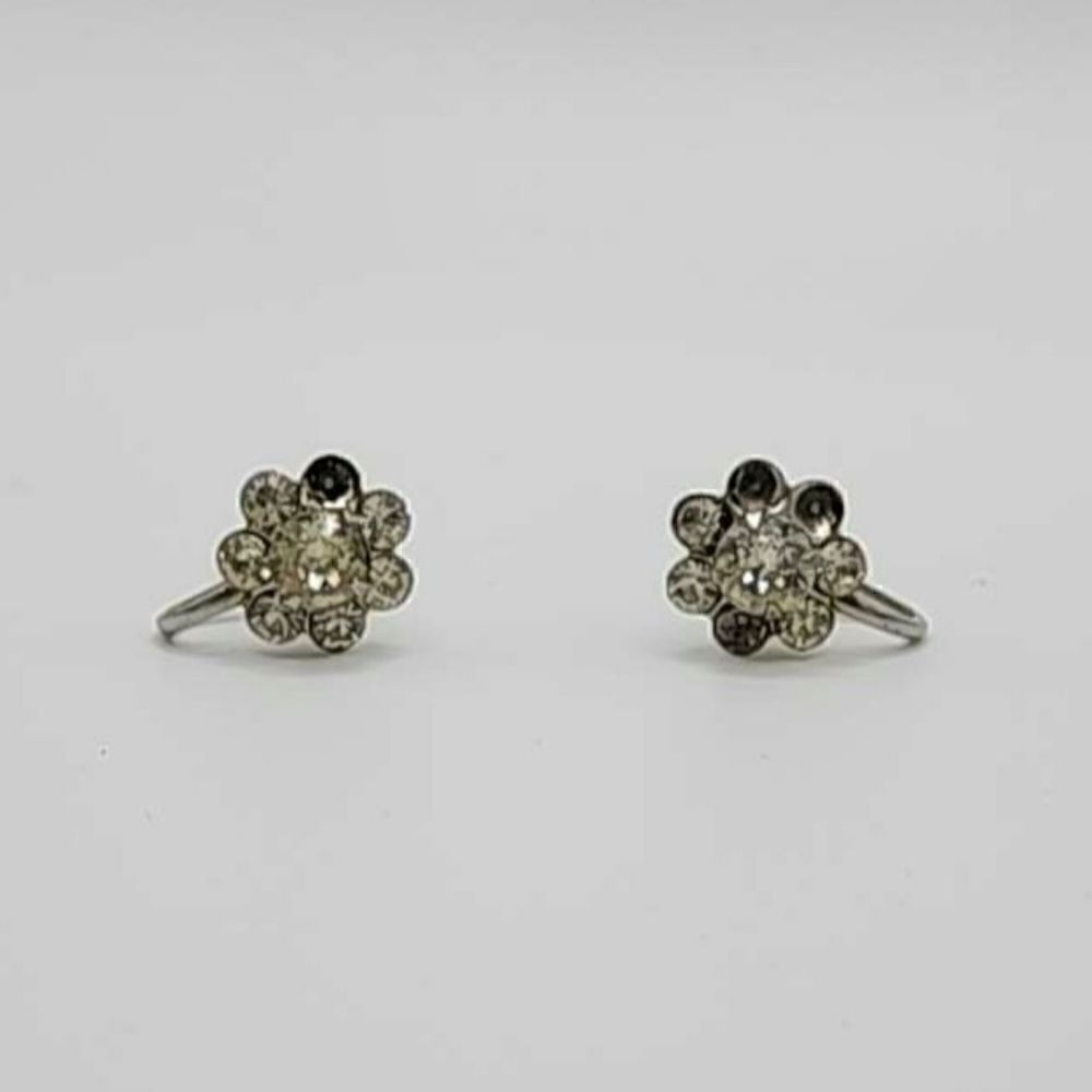 5/$25 Vintage silver crystal flower screwback earrings - Picture 8 of 11
